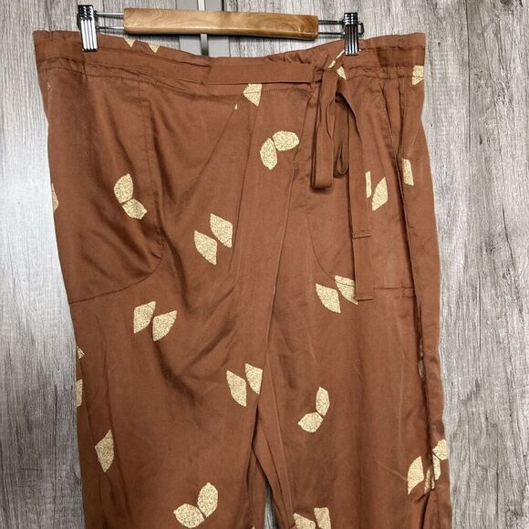 Pilcro Asymmetrical Printed Harem Pants Crossover Front Closure Size 31 - Picture 2 of 9